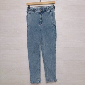 Simple Society Denim Women's 5/27 Light Wash High Waisted Paperbag Mom Jeans